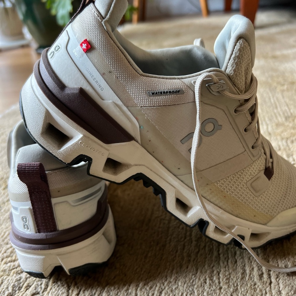 On Running Athletic Shoes in Cream and Brown